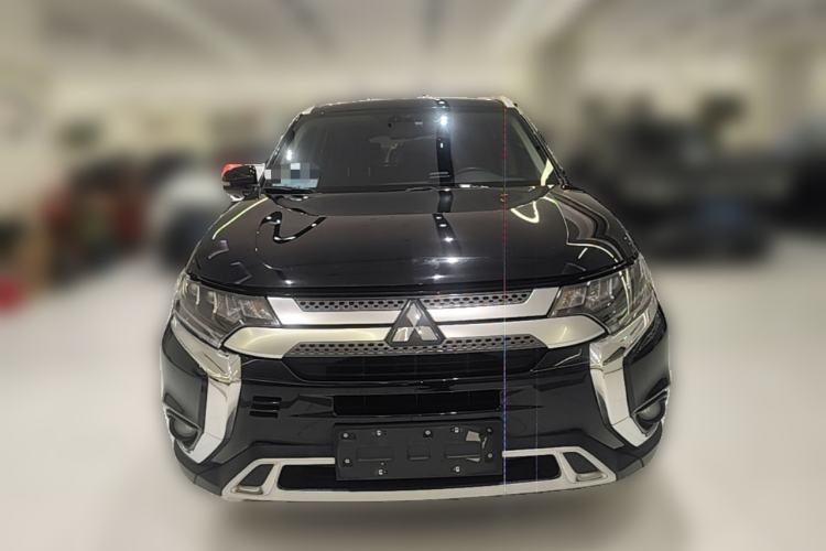 Used Mitsubishi Outlander 2019 2.4L 4x4 Zhi Xiang Edition 7 Seats China VI Standard Front