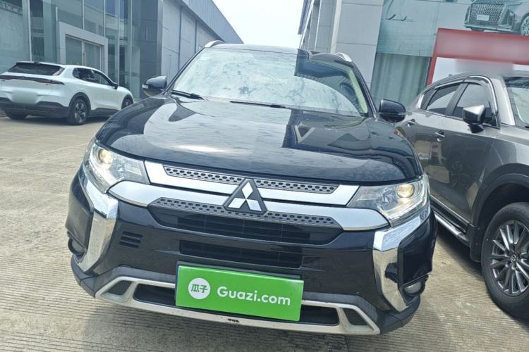 Used Mitsubishi Outlander 2019 2.0L Two-Wheel Drive Comfort Edition 5 Seats China VI Standard Front