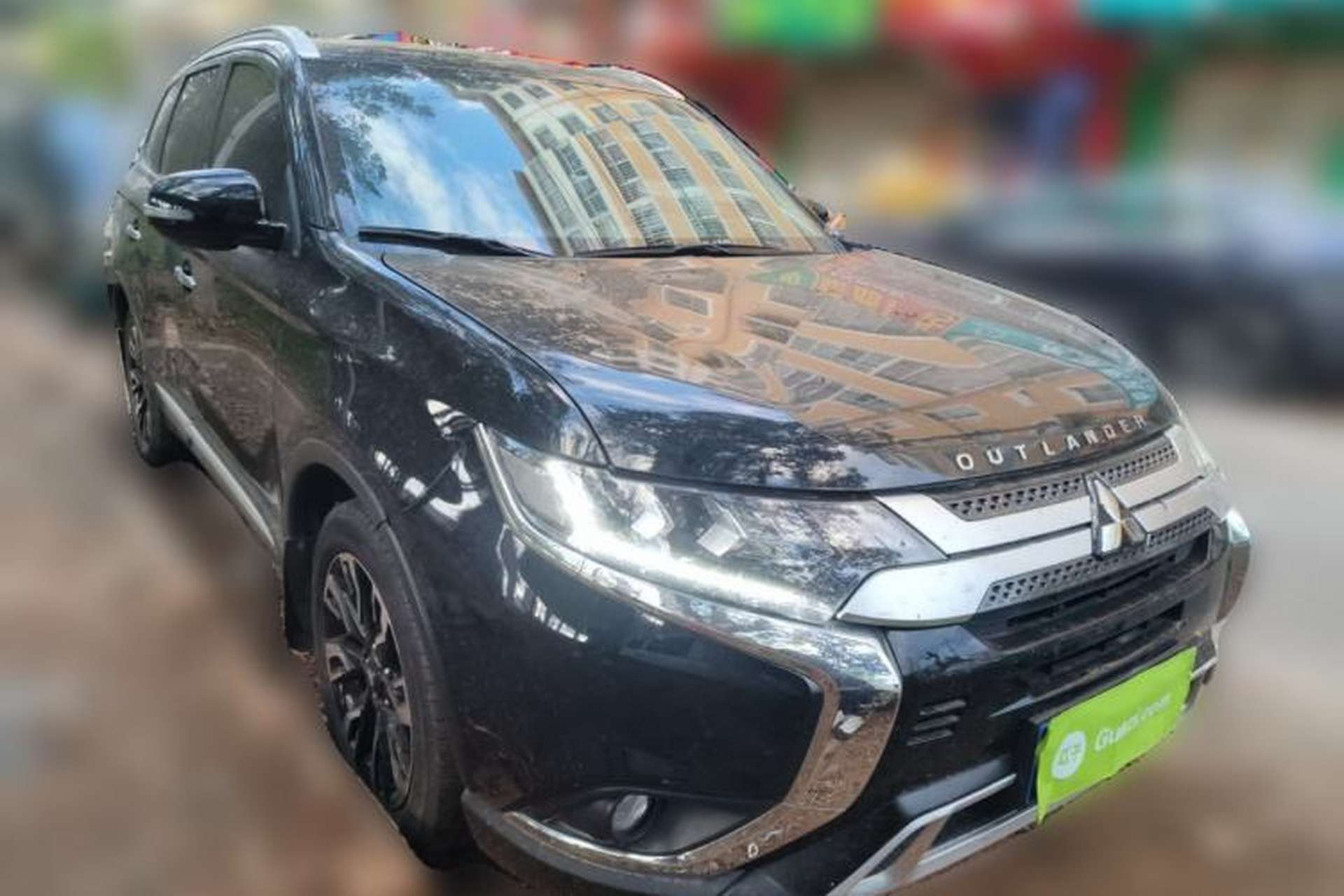 Used Mitsubishi Outlander 2019 2.4L 4x4 Zhi Xiang Edition 5 Seats China VI Standard Front Right 45 Deg