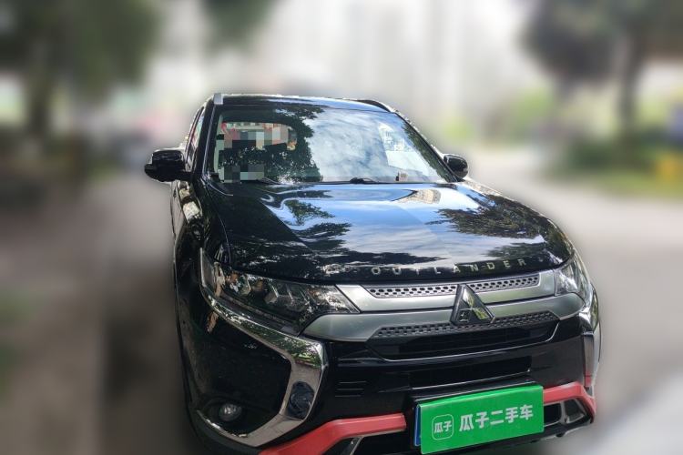 Used Mitsubishi Outlander 2019 2.4L 4x4 Zhi Xiang Edition 7 Seats China VI Standard Front