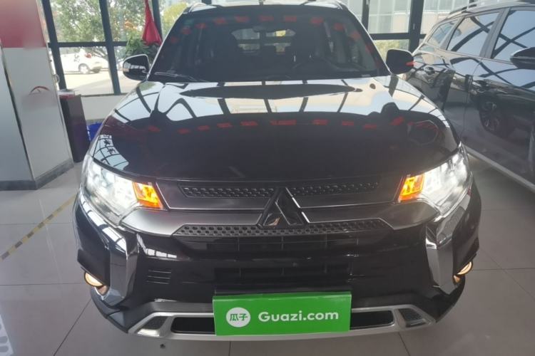 Used Mitsubishi Outlander 2019 2.4L 4x4 Zhi Xiang Edition 5 Seats China VI Standard Front