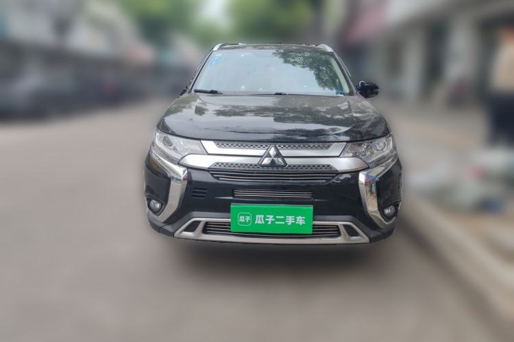Used Mitsubishi Outlander 2019 2.0L Two-Wheel Drive Comfort Edition 7-Seater China VI Standard Front