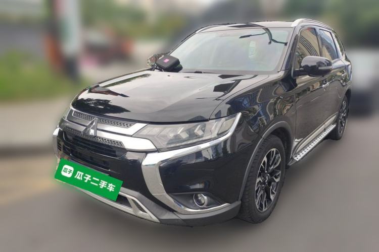 Used Mitsubishi Outlander 2019 2.4L 4x4 Zhi Xiang Edition 5 Seats China V Emission Standard Guazi used car, China used car export, Used car for sale, Used  cars, Cheapest cars for sale