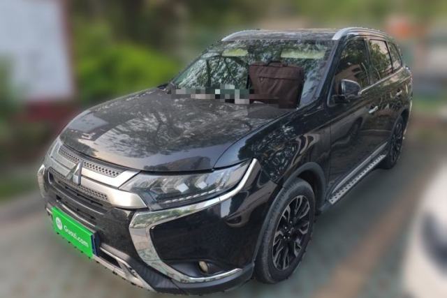 Used Mitsubishi Outlander 2019 2.4L 4x4 Zhi Xiang Edition 5 Seats China VI Standard
