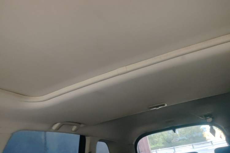 Used Mitsubishi Outlander 2019 2.4L 4x4 Zhi Xiang Edition 5 Seats China VI Standard Headliner