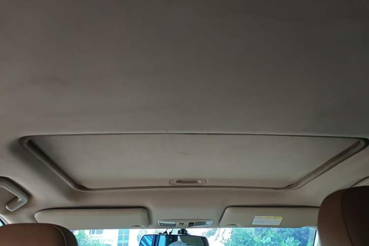 Used Mitsubishi Outlander 2019 2.0L Two-Wheel Drive Comfort Edition 5 Seats China V Standard Headliner