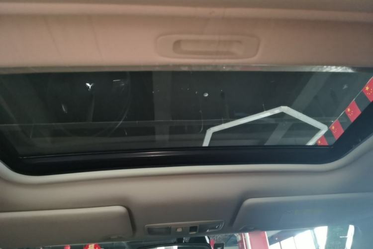 Used Mitsubishi Outlander 2019 2.4L 4x4 Zhi Xiang Edition 5 Seats China VI Standard Headliner