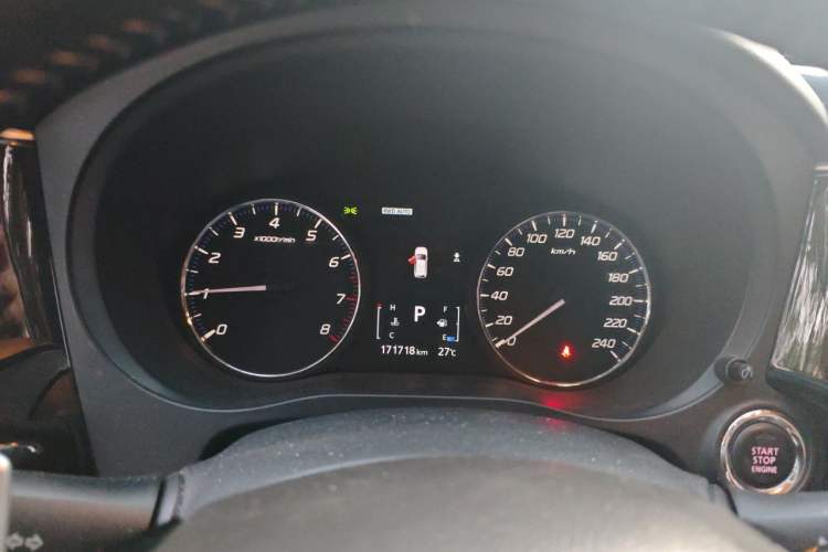 Used Mitsubishi Outlander 2019 2.4L 4x4 Zhi Xiang Edition 5 Seats China VI Standard Instrument Cluster