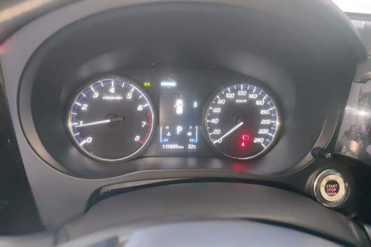 Used Mitsubishi Outlander 2019 2.4L 4x4 Zhi Xiang Edition 5 Seats China VI Standard Instrument Cluster