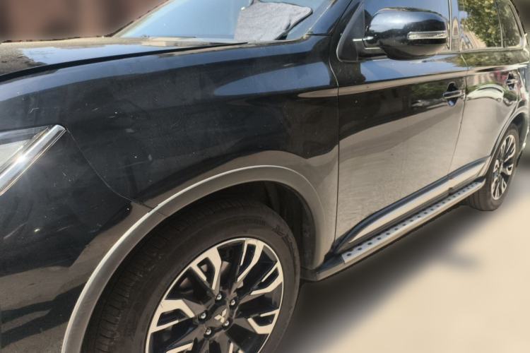 Used Mitsubishi Outlander 2019 2.0L Two-Wheel Drive Comfort Edition 5 Seats China V Standard Guazi used car, China used car export, Used car for sale, Used cars, Cheapest cars for sale