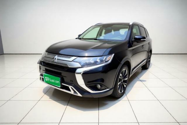 Used Mitsubishi Outlander 2019 2.4L 4x4 Zhi Xiang Edition 5 Seats China V Emission Standard