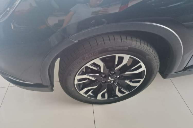 Used Mitsubishi Outlander 2019 2.4L 4x4 Zhi Xiang Edition 5 Seats China VI Standard Left Front Wheel Hub