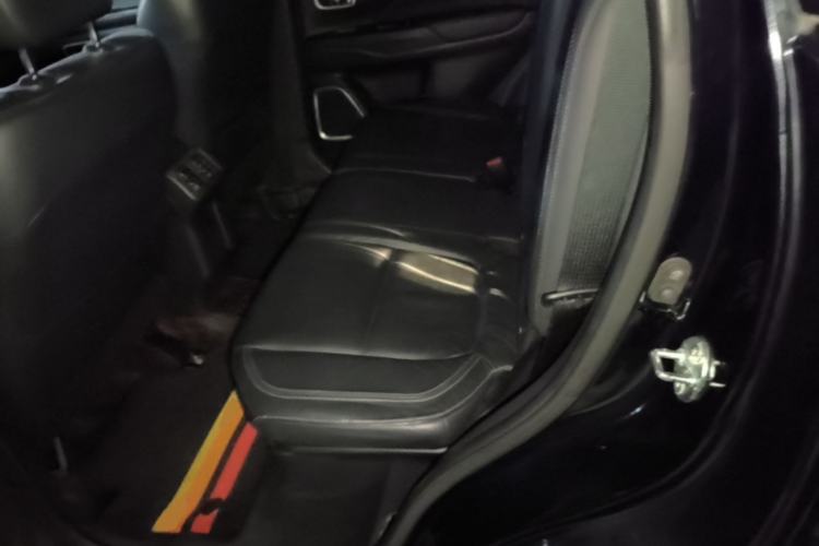 Used Mitsubishi Outlander 2019 2.0L Two-Wheel Drive Comfort Edition 7 Seats China V Emission Standard Left Rear Seat