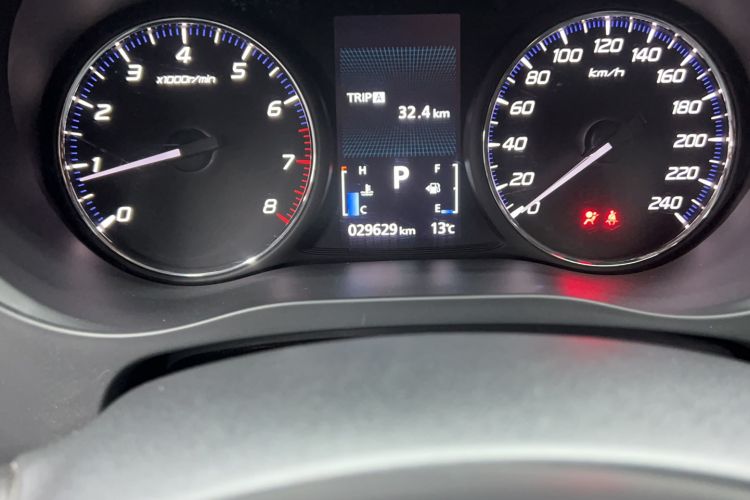 Used Mitsubishi Outlander 2019 2.0L Two-Wheel Drive Comfort Edition 5 Seats China V Standard Odometer Close Up