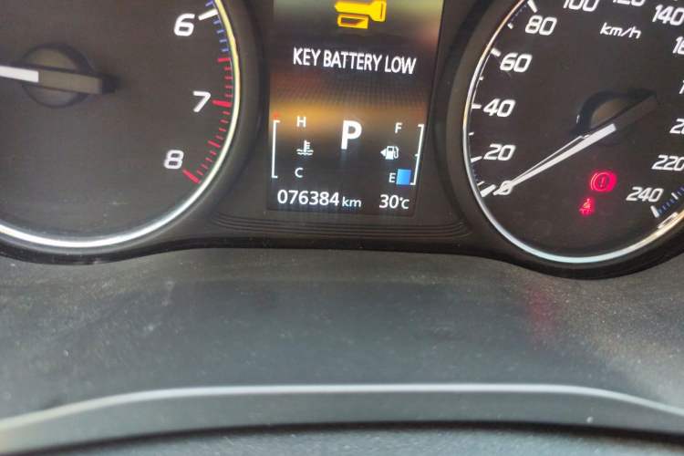 Used Mitsubishi Outlander 2019 2.4L 4x4 Zhi Xiang Edition 5 Seats China V Emission Standard Odometer Close Up