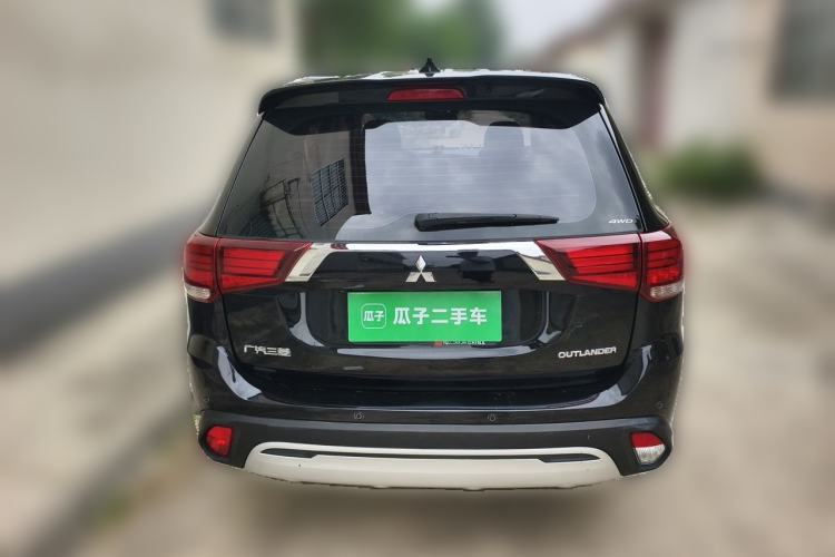 Used Mitsubishi Outlander 2019 2.4L 4x4 Zhi Xiang Edition 5 Seats China V Emission Standard Rear