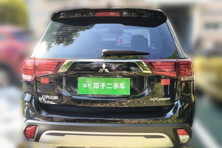 Used Mitsubishi Outlander 2019 2.0L Two-Wheel Drive Comfort Edition 5 Seats China V Standard Rear