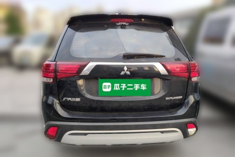 Used Mitsubishi Outlander 2019 2.0L Two-Wheel Drive Comfort Edition 5 Seats China VI Standard Rear