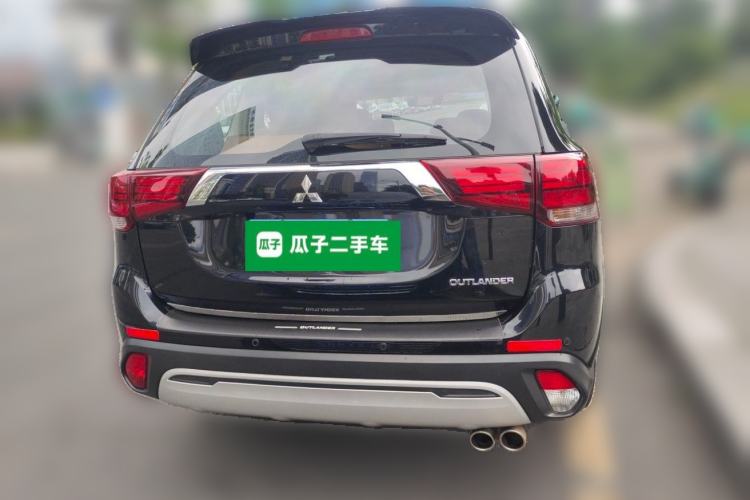 Used Mitsubishi Outlander 2019 2.4L 4x4 Zhi Xiang Edition 5 Seats China V Emission Standard Rear