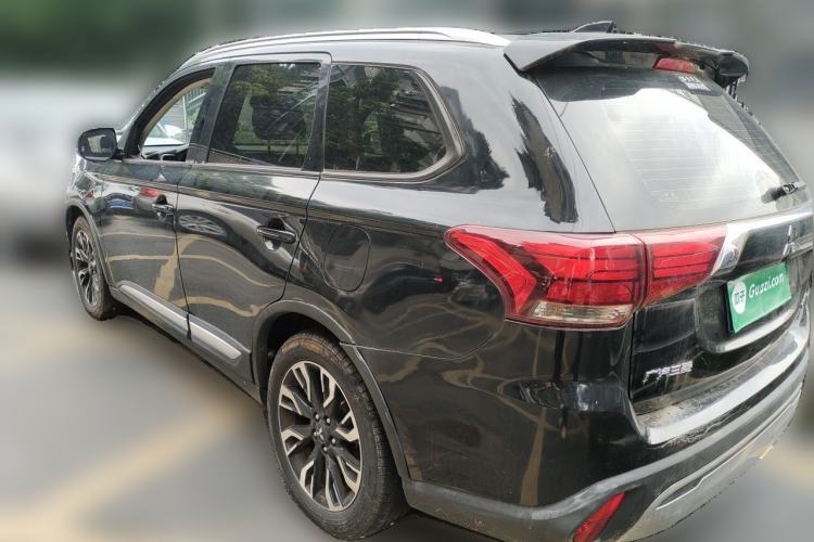 Used Mitsubishi Outlander 2019 2.0L Two-Wheel Drive Comfort Edition 5 Seats China VI Standard Rear Left 45 Deg