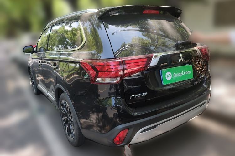 Used Mitsubishi Outlander 2019 2.0L Two-Wheel Drive Comfort Edition 5 Seats China VI Standard Rear Left 45 Deg