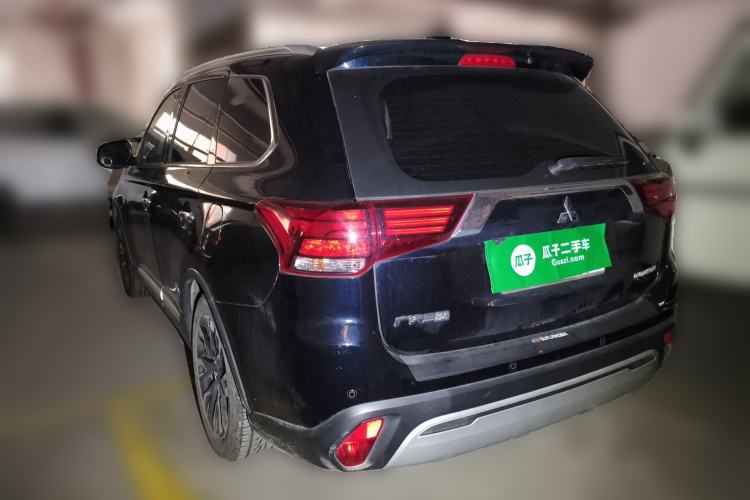 Used Mitsubishi Outlander 2019 2.4L 4x4 Zhi Xiang Edition 5 Seats China VI Standard Rear Left 45 Deg