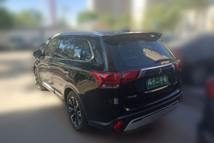 Used Mitsubishi Outlander 2019 2.4L 4x4 Zhi Xiang Edition 5 Seats China VI Standard Rear Left 45 Deg