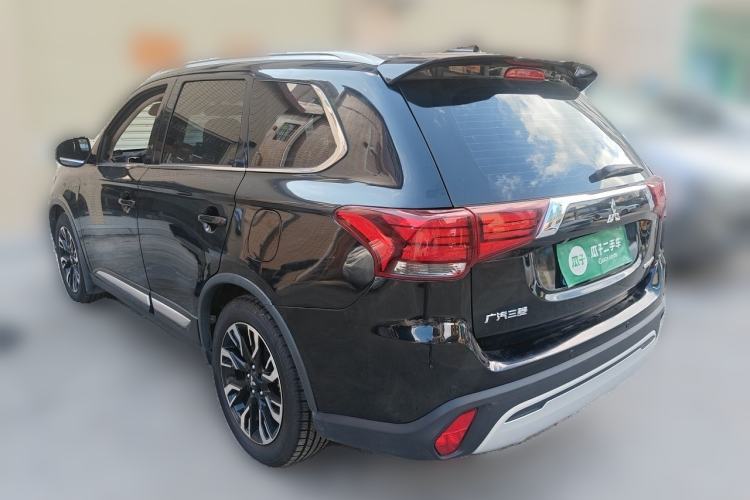 Used Mitsubishi Outlander 2019 2.0L Two-Wheel Drive Comfort Edition 5 Seats China VI Standard Rear Left 45 Deg