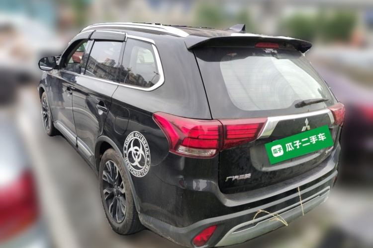 Used Mitsubishi Outlander 2019 2.0L Two-Wheel Drive Comfort Edition 5 Seats China VI Standard Rear Left 45 Deg
