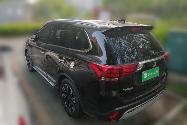 Used Mitsubishi Outlander 2019 2.4L 4x4 Zhi Xiang Edition 5 Seats China VI Standard Rear Left 45 Deg
