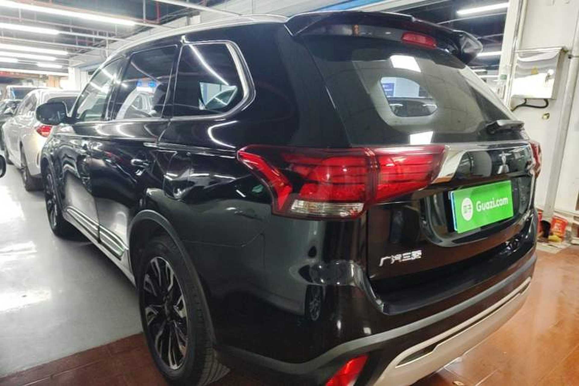 Used Mitsubishi Outlander 2019 2.0L Two-Wheel Drive Comfort Edition 5 Seats China VI Standard Rear Left 45 Deg