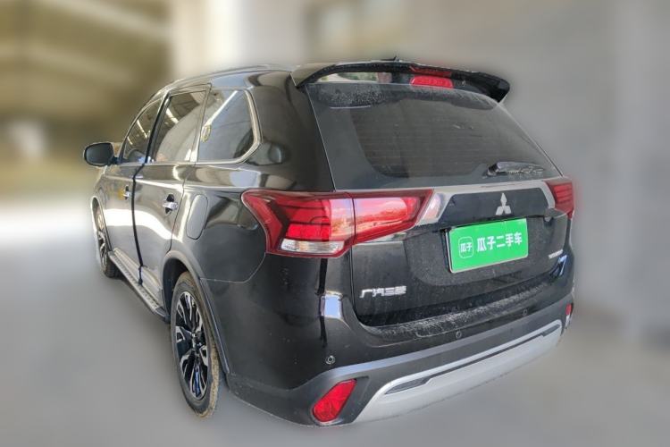 Used Mitsubishi Outlander 2019 2.4L 4x4 Zhi Xiang Edition 5 Seats China VI Standard Rear Left 45 Deg