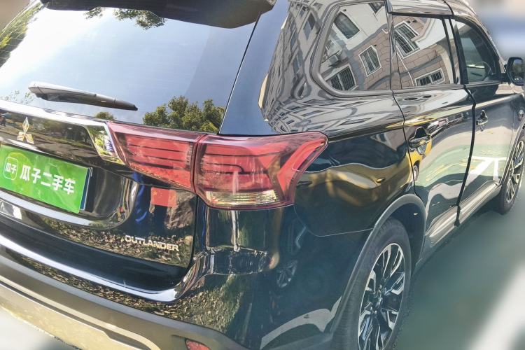 Used Mitsubishi Outlander 2019 2.0L Two-Wheel Drive Comfort Edition 5 Seats China V Standard Rear Right 45 Deg