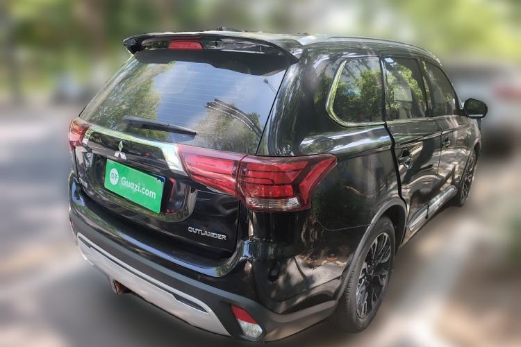 Used Mitsubishi Outlander 2019 2.0L Two-Wheel Drive Comfort Edition 5 Seats China VI Standard Rear Right 45 Deg