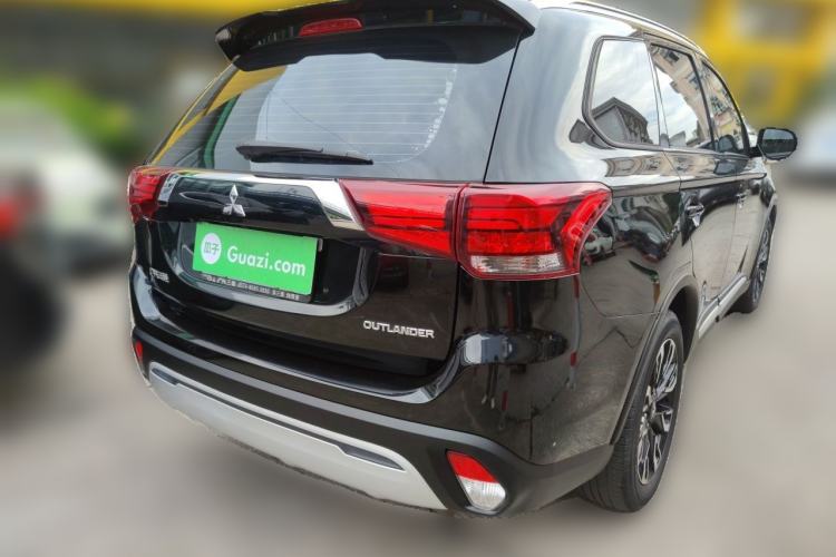 Used Mitsubishi Outlander 2019 2.0L Two-Wheel Drive Comfort Edition 5 Seats China VI Standard Rear Right 45 Deg