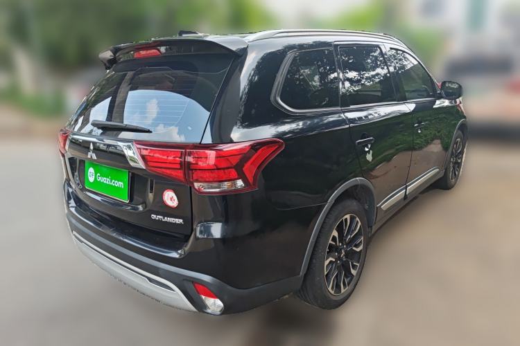 Used Mitsubishi Outlander 2019 2.0L Two-Wheel Drive Comfort Edition 5 Seats China V Standard Rear Right 45 Deg