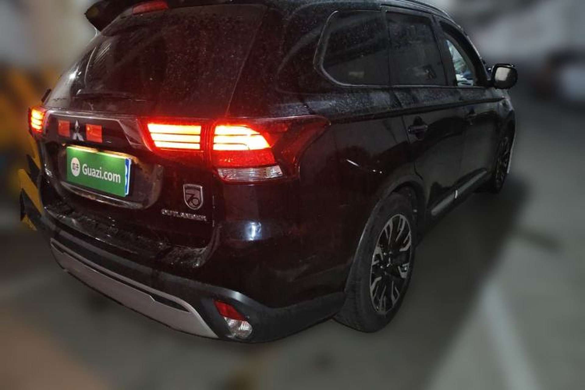 Used Mitsubishi Outlander 2019 2.0L Two-Wheel Drive Comfort Edition 7 Seats China V Emission Standard Rear Right 45 Deg