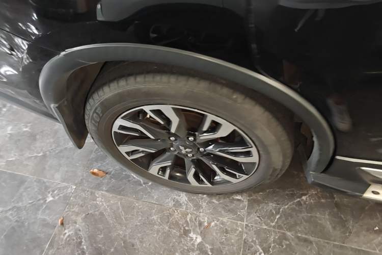 Used Mitsubishi Outlander 2019 2.0L Two-Wheel Drive Comfort Edition 7-Seater China VI Standard Right Rear Wheel Hub