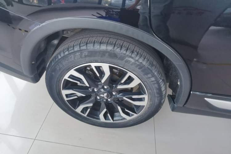 Used Mitsubishi Outlander 2019 2.4L 4x4 Zhi Xiang Edition 5 Seats China VI Standard Right Rear Wheel Hub
