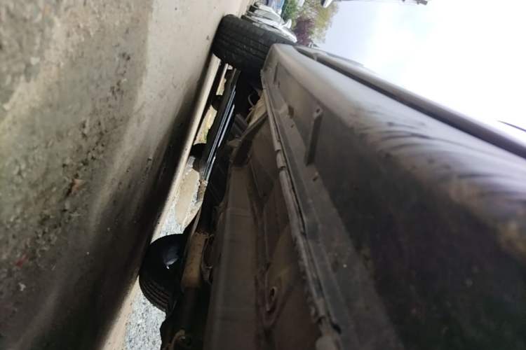 Used Mitsubishi Outlander 2019 2.0L Two-Wheel Drive Comfort Edition 7-Seater China VI Standard Right Side Sill