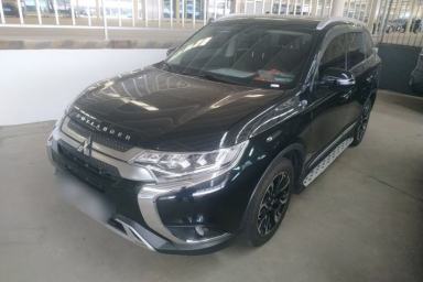Used Mitsubishi Outlander 2019 2.4L 4x4 Zhi Xiang Edition 7 Seats China VI Standard
