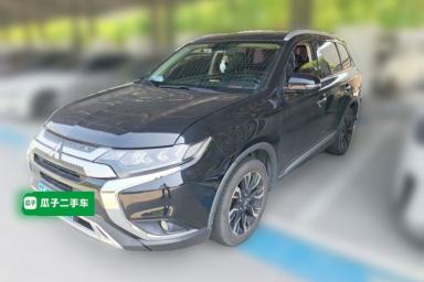 Used Mitsubishi Outlander 2019 2.4L 4x4 Zhi Xiang Edition 7 Seats China V Emission Standard