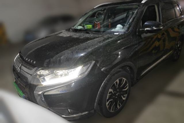 Used Mitsubishi Outlander 2019 2.0L Two-Wheel Drive Comfort Edition 7 Seats China V Emission Standard