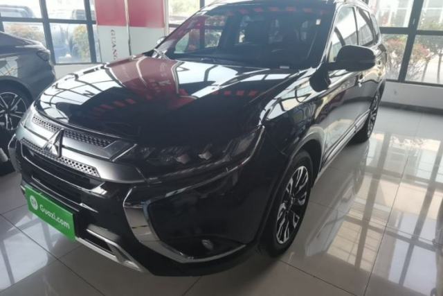 Used Mitsubishi Outlander 2019 2.4L 4x4 Zhi Xiang Edition 5 Seats China VI Standard