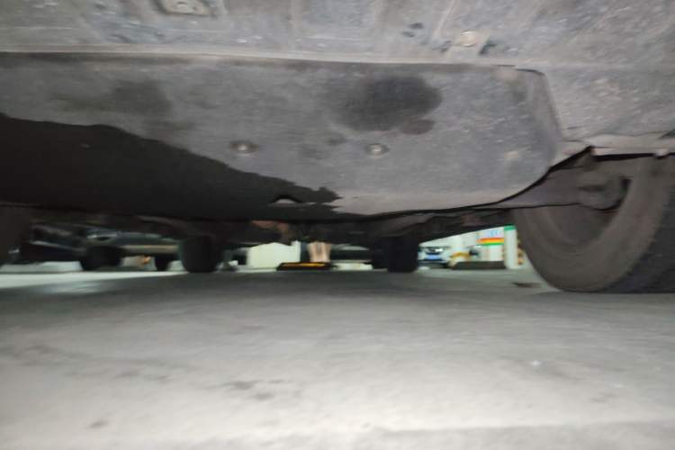 Used Mitsubishi Outlander 2019 2.4L 4x4 Zhi Xiang Edition 7 Seats China V Emission Standard Chassis Front