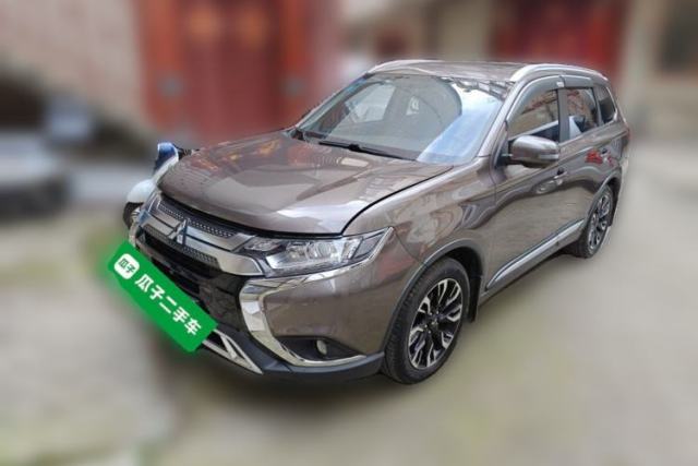 Mitsubishi Outlander 2019 2.0L Two-Wheel Drive Comfort Edition 7 Seats China V Emission Standard с пробегом