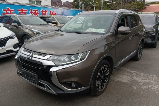 Used Mitsubishi Outlander 2019 2.4L 4x4 Zhi Xiang Edition 7 Seats China V Emission Standard