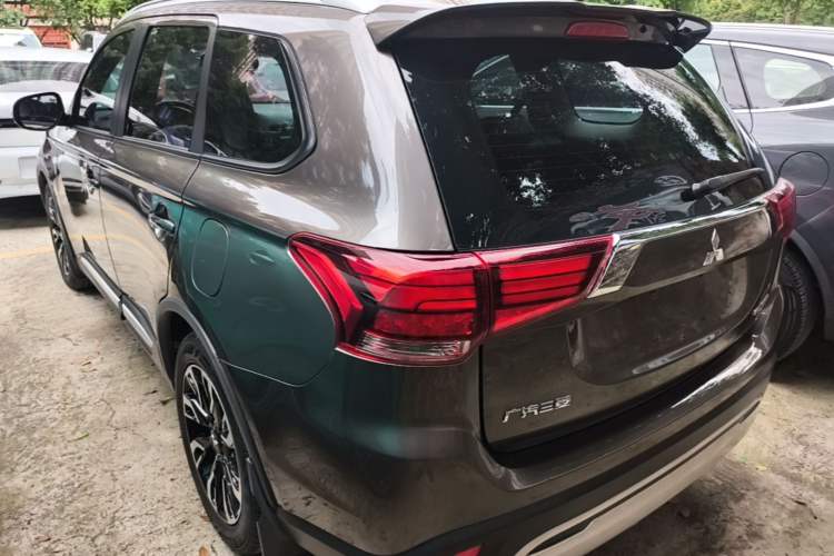 Used Mitsubishi Outlander 2019 2.0L Two-Wheel Drive Comfort Edition 5 Seats China VI Standard Exterior 2