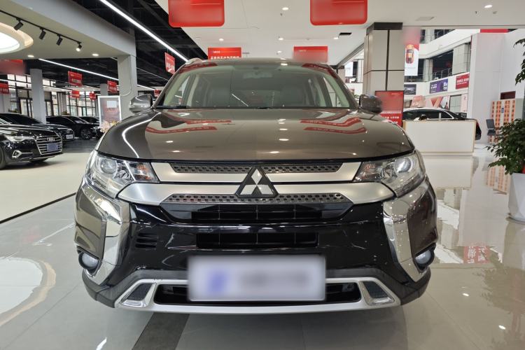 Used Mitsubishi Outlander 2019 2.0L Two-Wheel Drive Comfort Edition 5 Seats China VI Standard Exterior 6