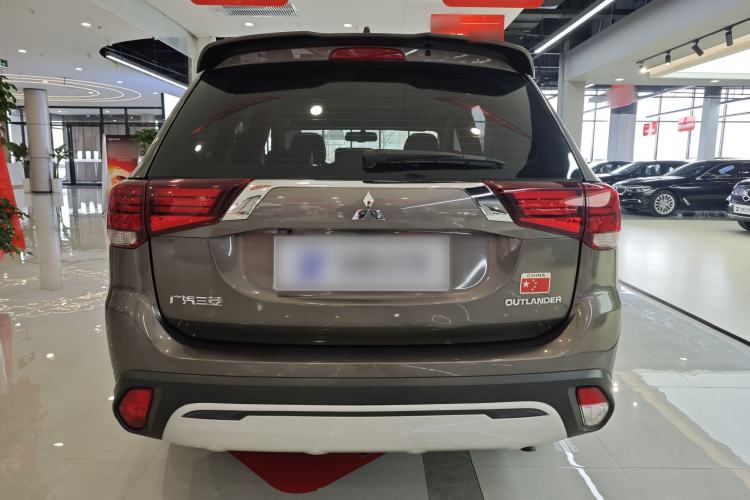 Used Mitsubishi Outlander 2019 2.0L Two-Wheel Drive Comfort Edition 5 Seats China VI Standard Exterior 7